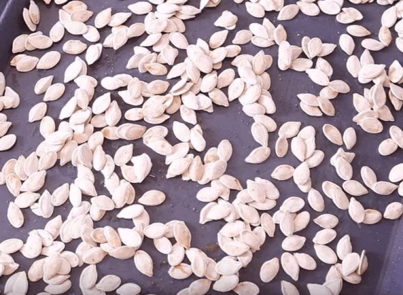 Инструкция, как очистить тыквенные семечки в домашних условиях: как собрать семена тыквы и почистить их от мякоти и шелухи