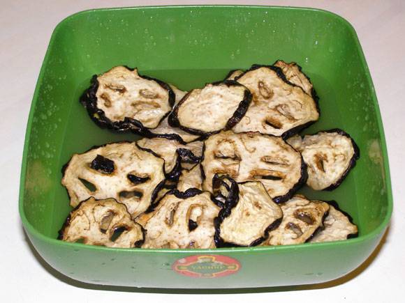 Сушеные баклажаны с чили и розмарином – кулинарный рецепт